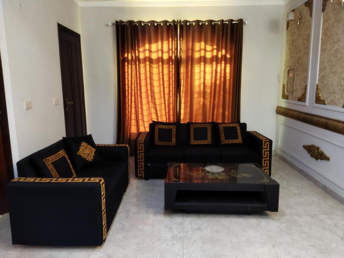 Furnished Private Ground Floor - Pasha House Apartment Lahore Bagian luar foto