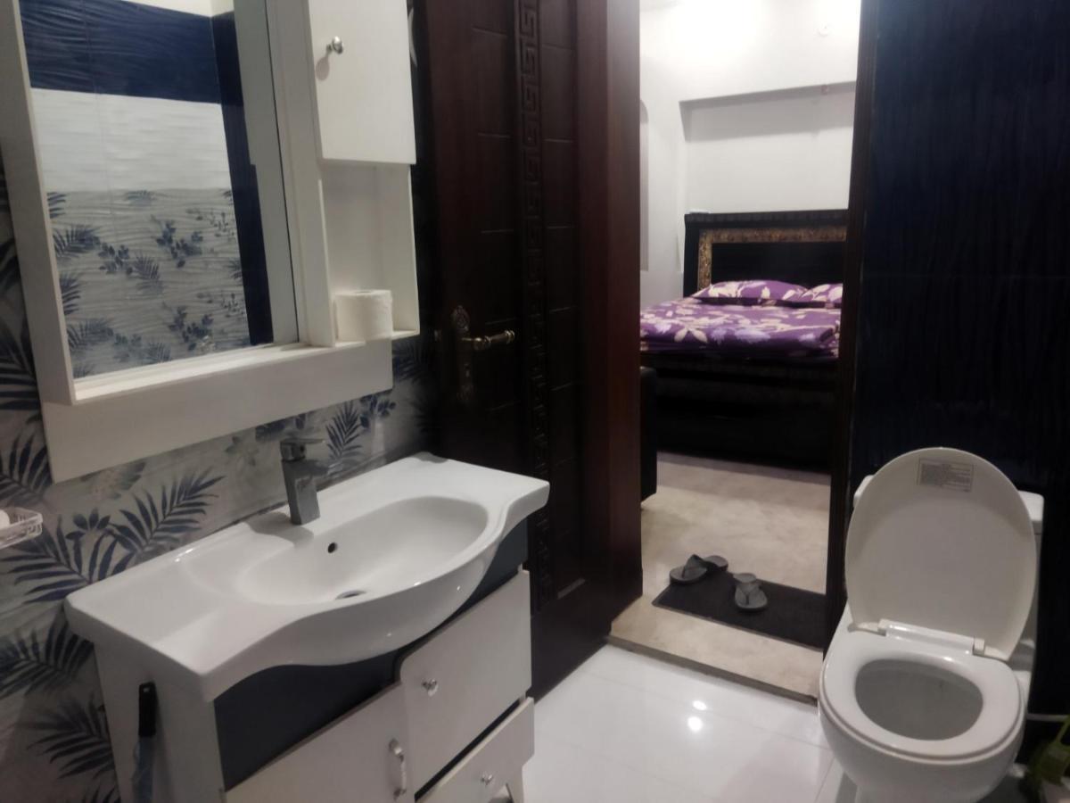 Furnished Private Ground Floor - Pasha House Apartment Lahore Bagian luar foto